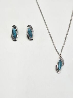Vintage Silver Tone Faux Turquoise Necklace Clip On Earrings Demi Parure MCM